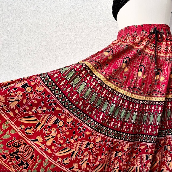 VINTAGE 1970S MULTI PRINTED RED BOHEMIAN MAXI SKIRT - Picture 6 of 7